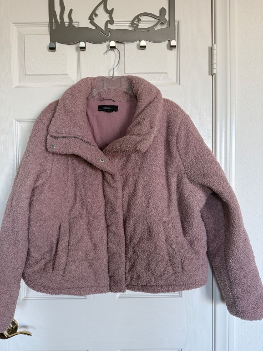 New without tags! Forever 21 Dusty Rose Sherpa Teddy Jacket, Size 2X